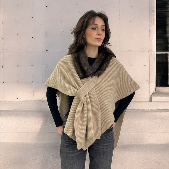 Look By M Accessories - Chic Tan Knit Wrap with Faux Fur Trim NWT